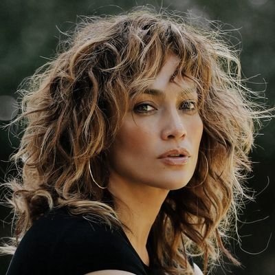 If you're #JLover Follow me & FB,@JLo is my inspiration and many  generations,successful women,Latino pride,and global icon,is an example to follow❤️🌎