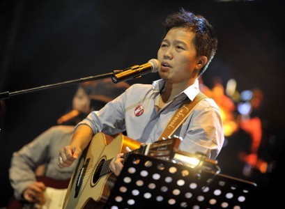 Music is my life and i sing a song with love