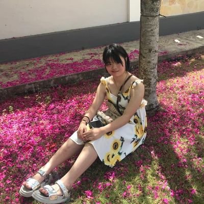 Yiwenngoh1's profile picture. I like eat curry mee, nasi lemak and others
I don't have any friends too. I just want to be alone with myself.
I want to find a good person, to be quiet too.