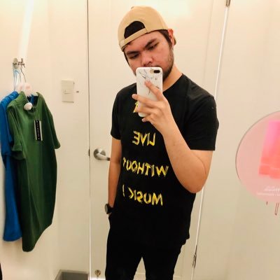 shorimaaw's profile picture. burn my lungs and curse my eyes