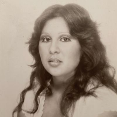 DichosDona's profile picture. Dichos by La Doña Mas Xingona to discuss+dissect+decolonize thru meaningful conversación & to call out machistas, racistas y pendejx everywhere. Póngase truchas