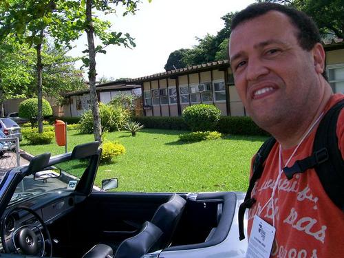 Brazilian born in 1973 Theologist and Physics teacher for secundary school, interested in education, science, sports, cars&automobilism and Christian Theology