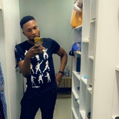 Lagosian,unilag alumnus,june12,manchester united to the cartilage,the impulsive one🙃
