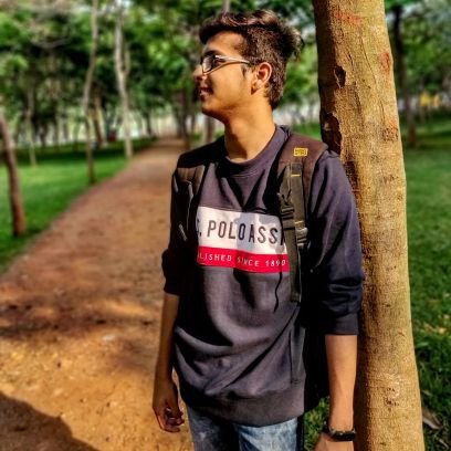 VivekMudunuru's profile picture. Random Ass Lassi Drinker