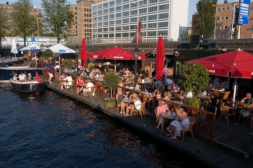 Amstelhaven's profile picture. Vlonderterras/Lunch, borrel & diner/90's & hits van nu!/feestje? bruiloft? bedrijfsborrel? vrijgezellen?/clubavond/relaxen aan het water