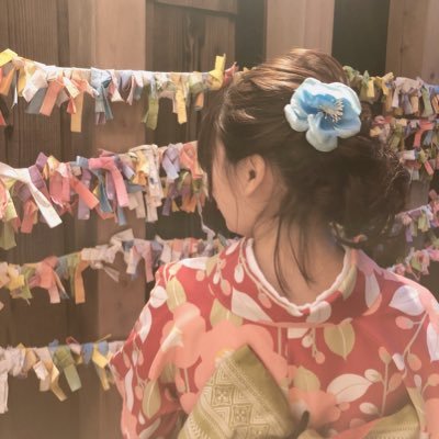 📈バイナリー記録用&情報収集アカウント📈. グループにて60万騙され、綺麗なお姉さんにも騙されたただのポンコツ女子大生🙋♀️ 就活落ち着いたのでしっかりと勉強しなおして6月1日から復活トレードはじめてます ※無言フォローごめんなさい🙇♀️