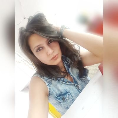 NiKiTADHAMijA22's profile picture. 🦋💫mE&sTYLE||tRENDsEttER||fASHiONiStA||tRAvELER||eNTREpREnEUR||dREAMER💫🦋