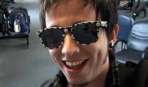 FCOficialRenne's profile picture. FcoRenneFernandes
desde 12/04/10