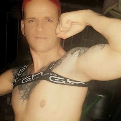 🔞 NSFW.
Open minded, European, German, gay
🏳️🌈🇪🇺🇩🇪
My bf is @asianhottie22 from Asia.
You gonna find gay porn here. I like cocks and asses 🔥😜
