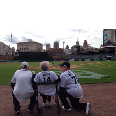 Robertwalter25's profile picture. I Work