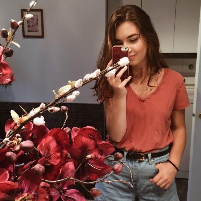 AudreyGringuita's profile picture. nacionalidad Méxicogringa,me choca AMLO y también TRUMP, me encanta bailar y estar sentada, amiga, consejera y cómplice del amor y de lo prohibido .