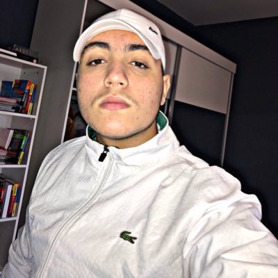 D'amour et de sperme, j'ai repeint ses lèvres🖖🏽