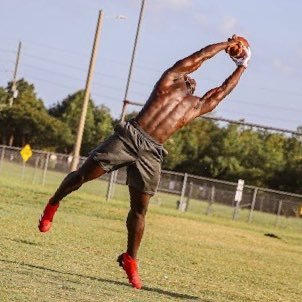 I am so thankful to God for the Ability he has given me to play football.if there one thing that sticks out about me is my passion,dedication,Toward football 💪