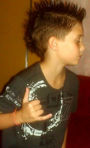 Eu sou chato com as pessoas que se acham..  Eu sou Legal com as pessoas que não se acham o Pá .. Eu sou SÂO PAULINO na veia........