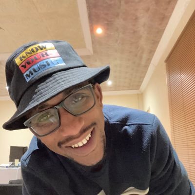 Leseg61's profile picture. 