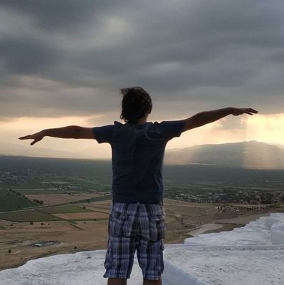 eisilak1's profile picture. Deme bana Oğuz, Kayı, Osmanlı… Türk'üm, bu ad her unvanda