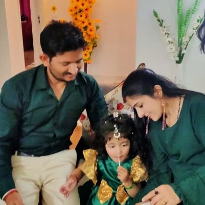 PankajS95793318's profile picture. Express yourself-cluster head operation