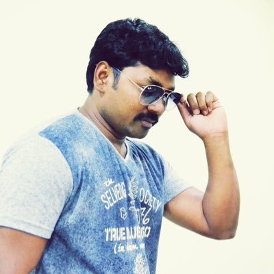 ganigarapati's profile picture. A bee tries to figure out the new things