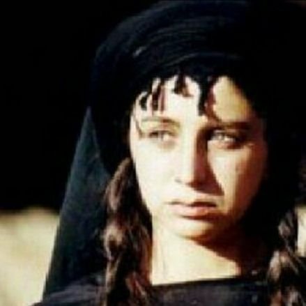 {إن الله تعالى يحب معالي الامور ويكرهُ
سِفسافها} .
انسانة قديمة ...محبة للقراءة 📜
^كاتب^