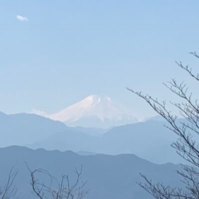 BuOjXLfAUrlqHJW's profile picture. w大学3年文系 独学で機械学習とくにディープラーニングについて学んだりして、AIエンジニアを目指しています。 エンジニアを目指している方々から刺激を受けたくTwitter始めました。AI関連はどんどんフォローさせていただきます。