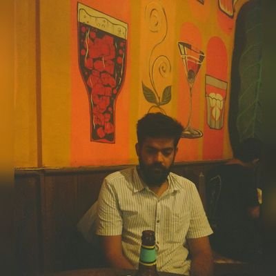 Yashloku's profile picture. Part time Robot, part time musician!