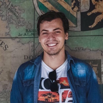 Bienvenida a mi página oficial de Twitter, mamá