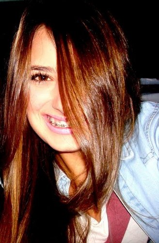 Mineira, 15 anos, Geminiana, Corinthians, 30 Seconds to Mars, moda, viajar, carinhosa, futura médica,exclusiva da @OficialColirios. Anything, but ordinary..