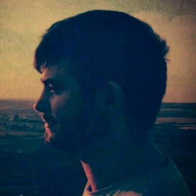 La Psicología (científica) me ayuda a comprender el mundo. La Literatura como marco para vivir mil vidas fuera de la nuestra.