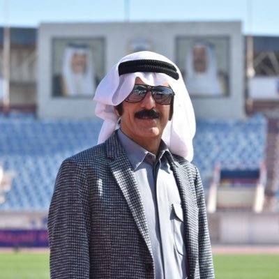 علي كمال الكويتي #يوميات_منصور ، ممثل ومطرب وشاعر وملحن وفنان تشكيلي ولاعب كرة قدم سابق ولاعب العاب قوى