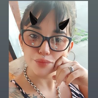 •Que te hagan reir cuando estas triste, no tiene precio :')
