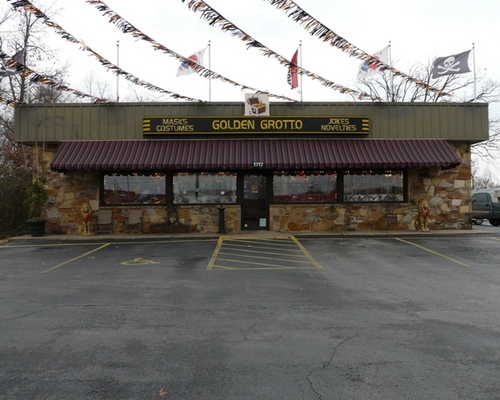 For all Seasons and all Themes we’re the Best Party Store you’ve ever seen Golden Grotto is an Amazing Store with Costumes, Games Novelties and More.
