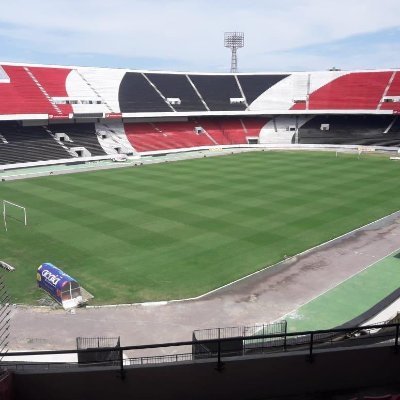 AssisSurubim's profile picture. Católico miserável, necessitando de força p/ mudar o que é possível, resignação para aceitar o impossível,  e de sabedoria p/ distinguir uma coisa da outra!