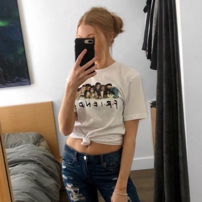 tarynCliebholz's profile picture. marketing. fashion. tacos.