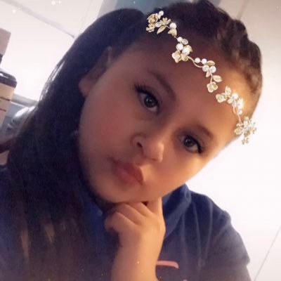 I like Royale hi and please text me if you have a hole for trade
