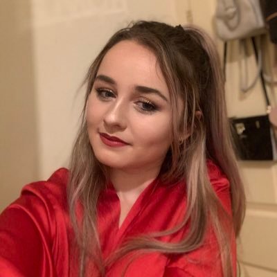 Chloe (@Chloe52892672) Twitter