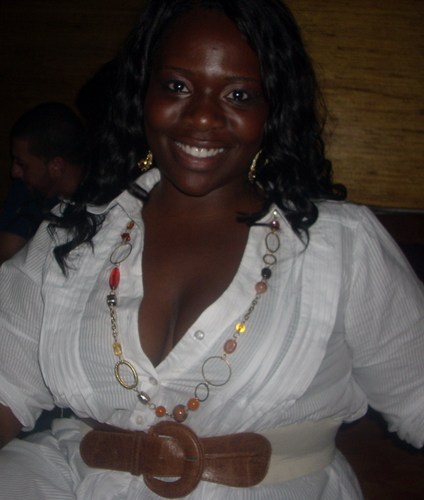 fenomenalfemme's profile picture. This shit's for the birds.... (pun intended)