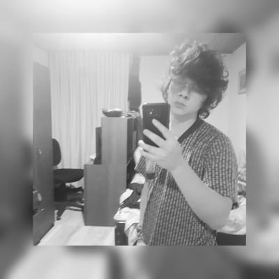 devdariill's profile picture. 