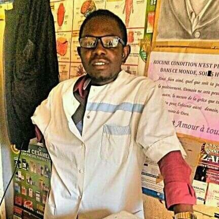 esaie_espoir's profile picture. sciences infirmière et pharmacien public 💊💉🔬
