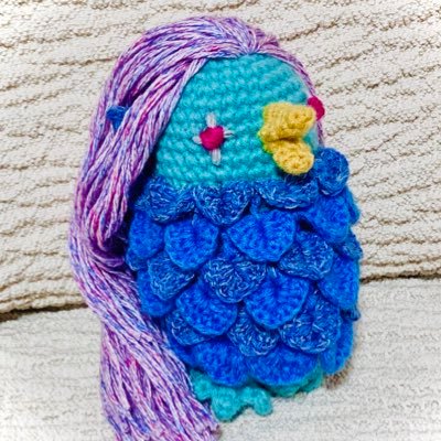 「可愛い毛糸」の手紡ぎ修行中🧶カラフルなモノに憧れています🎨💕憧れと執念で編み物に挑戦しては挫折を繰り返してます🔰自分の手紡ぎ糸で色々作れるようになりたいのです🧵何かを作り出せる方！尊敬します！！✨座右の銘：『よく噛めば何でも食える😋…が、見極めろw』
