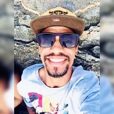 Se olhe no espelho e ver por quem realmente se vale lutar” whts:13996787656 https://t.co/nl7g49lCOR