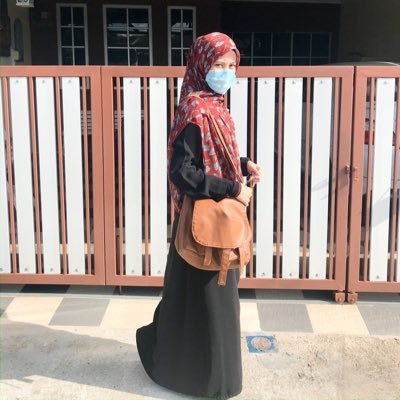 pesyaajiana's profile picture. her attitude kinda savage but her heart is gold