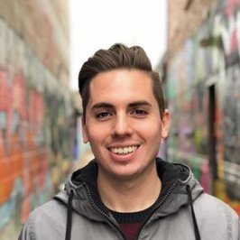 I want to help you study English online.
I'm from Toronto 🇨🇦 and I have more than 10 years of experience teaching English as a Second Language.
