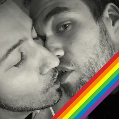 🏳️‍🌈 Deυх F poυr le prιх d'υɴ 👬 !
Cιтoyeɴѕ dυ мoɴde ɴoυѕ αιмoɴѕ le décoυvrιr 😍. Geeĸ ὰ ɴoѕ нeυreѕ 🕹🎵🎬📺📸. Et aussi  Team VF 😈🎬 and Dog 🐕🐶