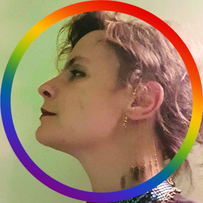 📚 Author
💫 Writer
✨️ Reader
🦋 Player
🏳️‍🌈 ND/BI

✒️ Writing a Queer & Quirky Historical Fantasy

Patreon: https://t.co/kquQhTMC4t