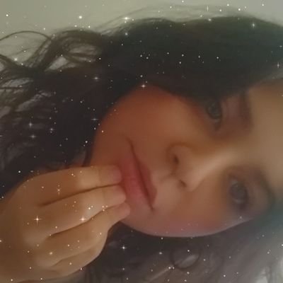 AbrilB16's profile picture. 