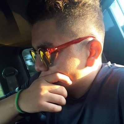 AlexConcha18's profile picture. A veces el silencio también es una opinión