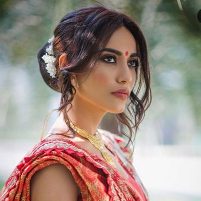 #1 source for everything Surbhi Jyoti! This is the most reliable fanclub for Surbhi on twitter, delivering news & exclusive pictures. Please support & retweet!