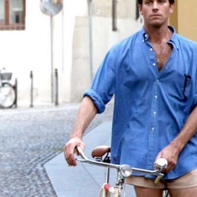 just_marts's profile picture. 🎁