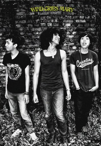 windcries's profile picture. PLUG AND PLAY, JAMM, FEEL FREE

MEMBER ARE: @attirsme @bojeslagibojes @nopanr


,,
download new single here http://t.co/wn46jMBupG