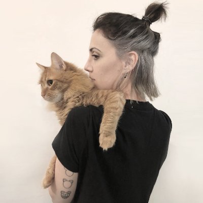 Daph_0's profile picture. Designer & Illustrator